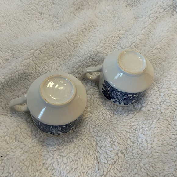 50%off w♥️ Churchill Blue Willow Pattern Made in England Tea Cups Set Of 2 - Picture 3 of 4